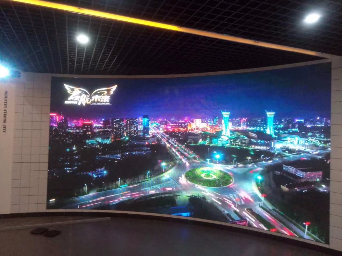 弧形屏再來(lái)一塊，美麗不用言辭，自己看